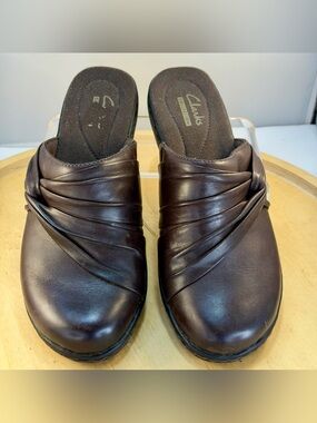 Clarks Collection Leisa Deina Low Clog Mules